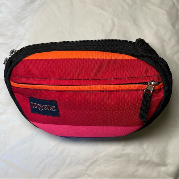 Jansport Fifth Avenue Fanny Pack (Color no longer sold online) - Picture 3 of 4